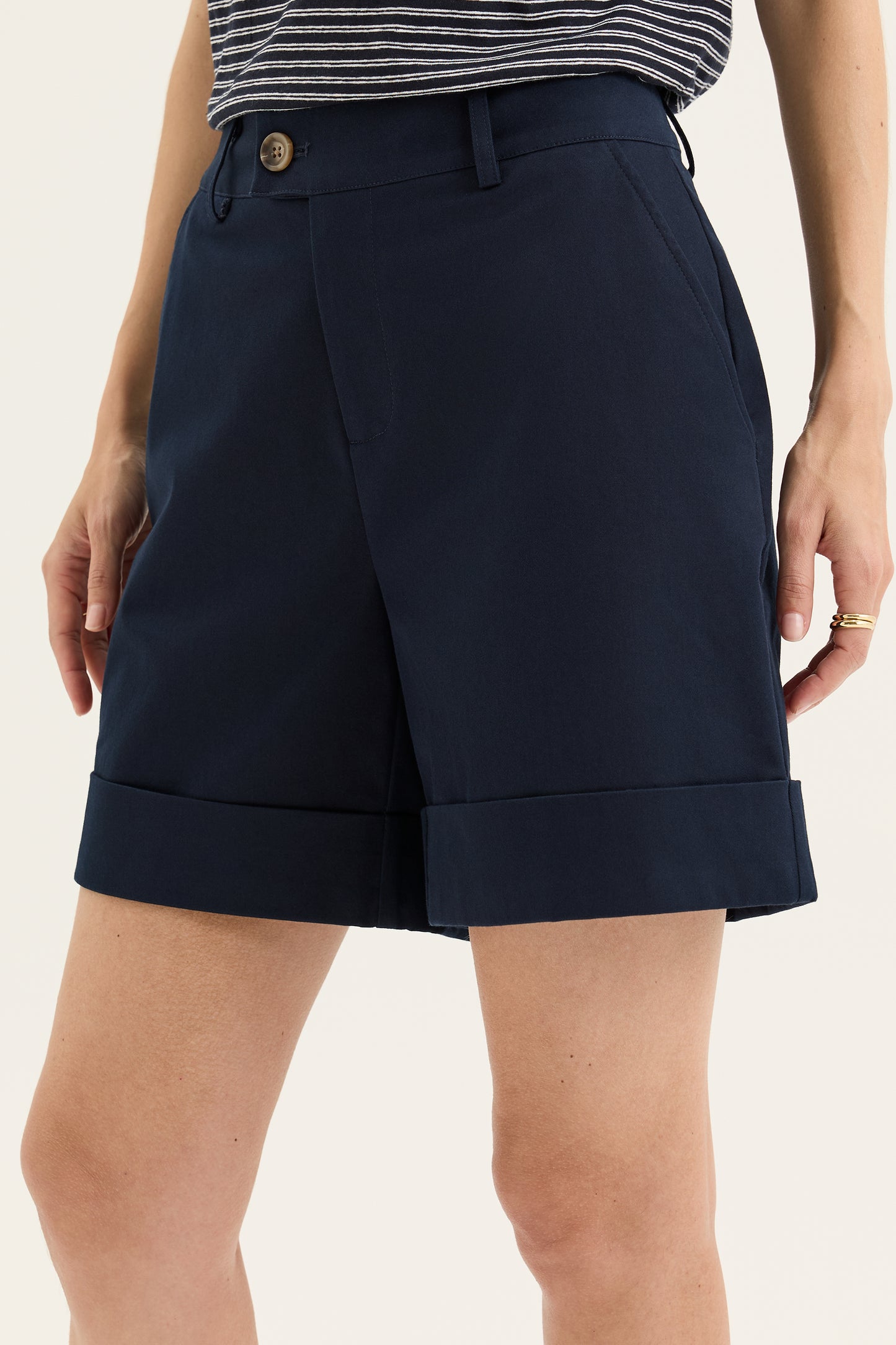 Nova Short