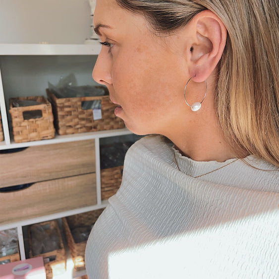 Gloria Pearl Hoops
