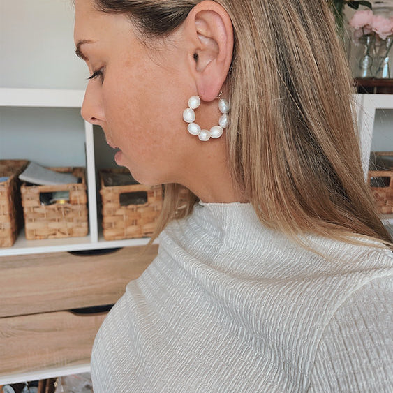 Gloria Pearl Hoops