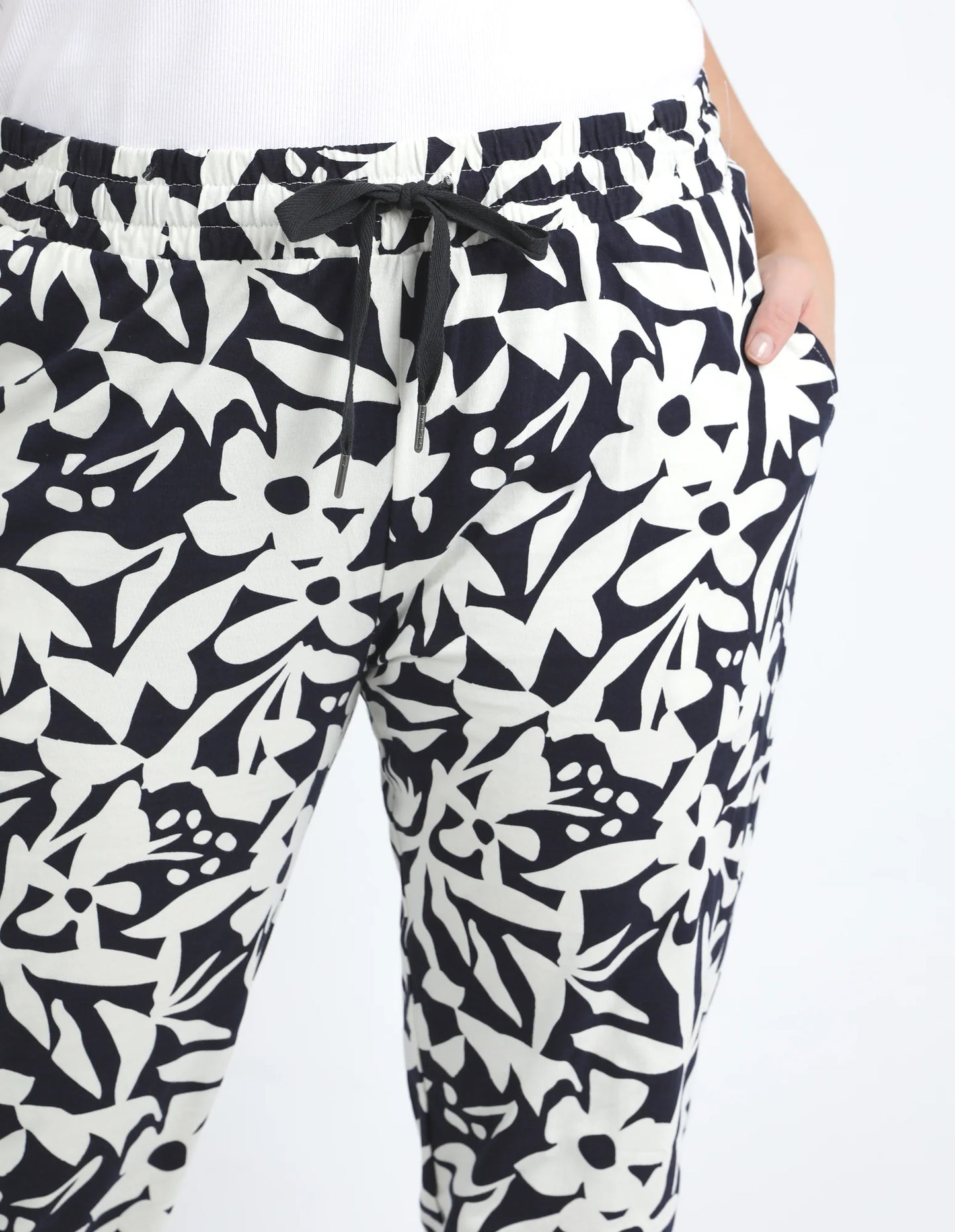 Stencil Floral Pant