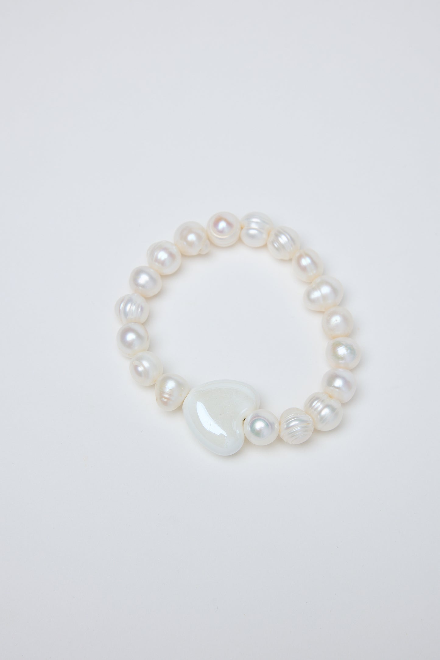 Pearly Heart Bracelet