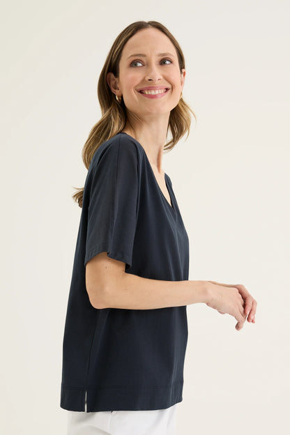 GLASS TEE