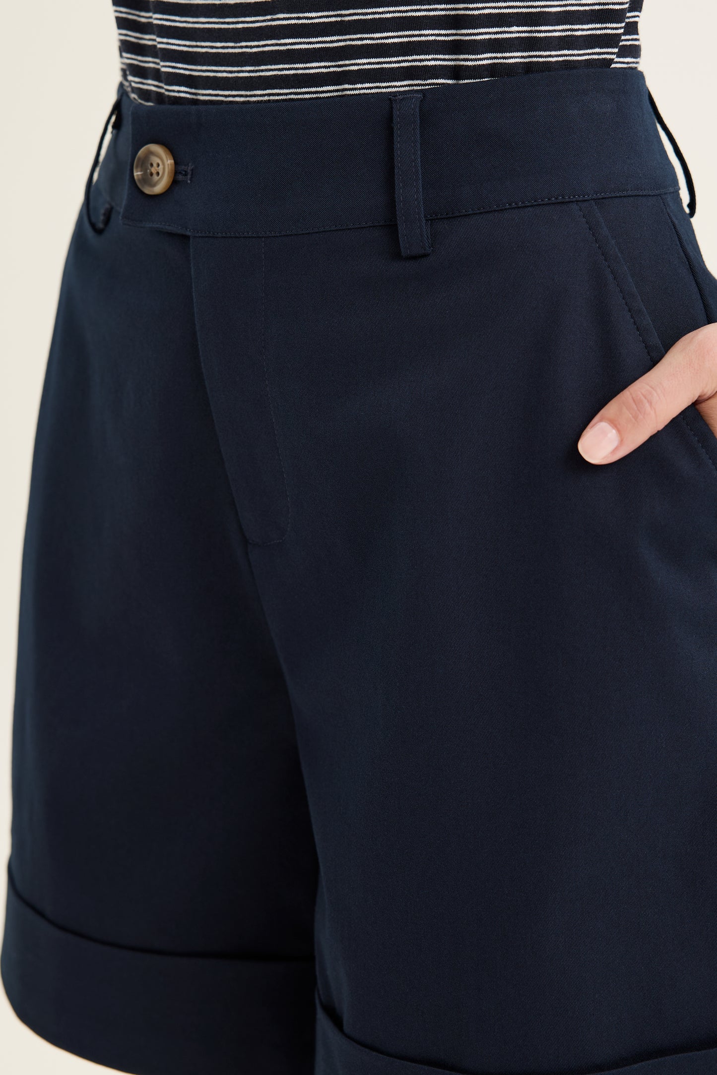 Nova Short